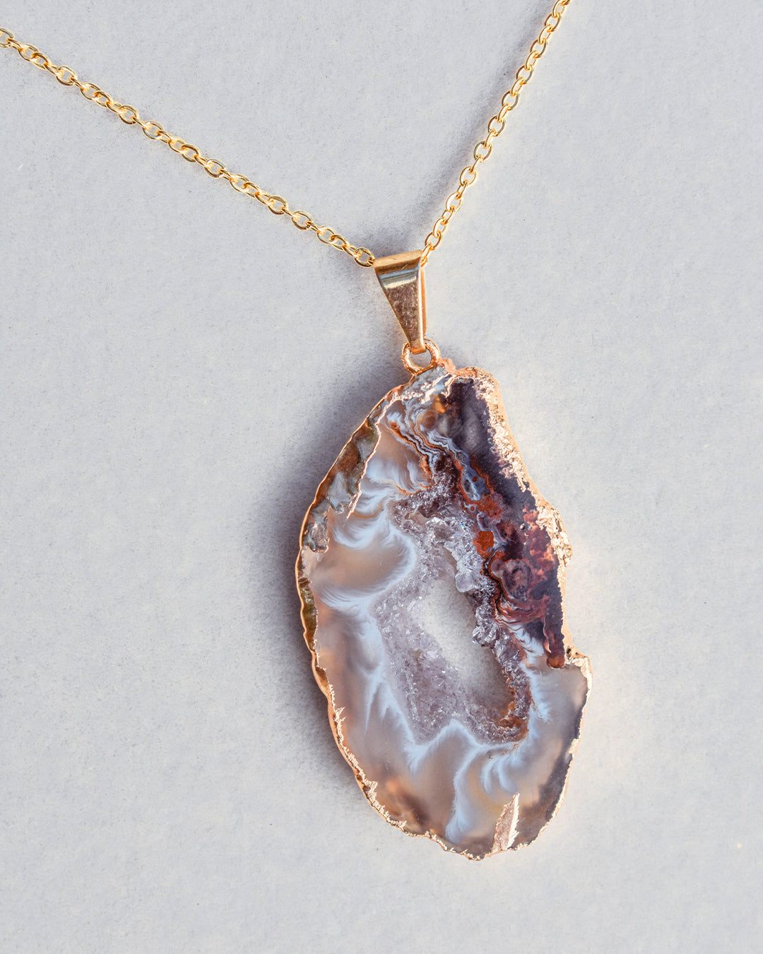 Gold plated chain with Agate crystal pendant
