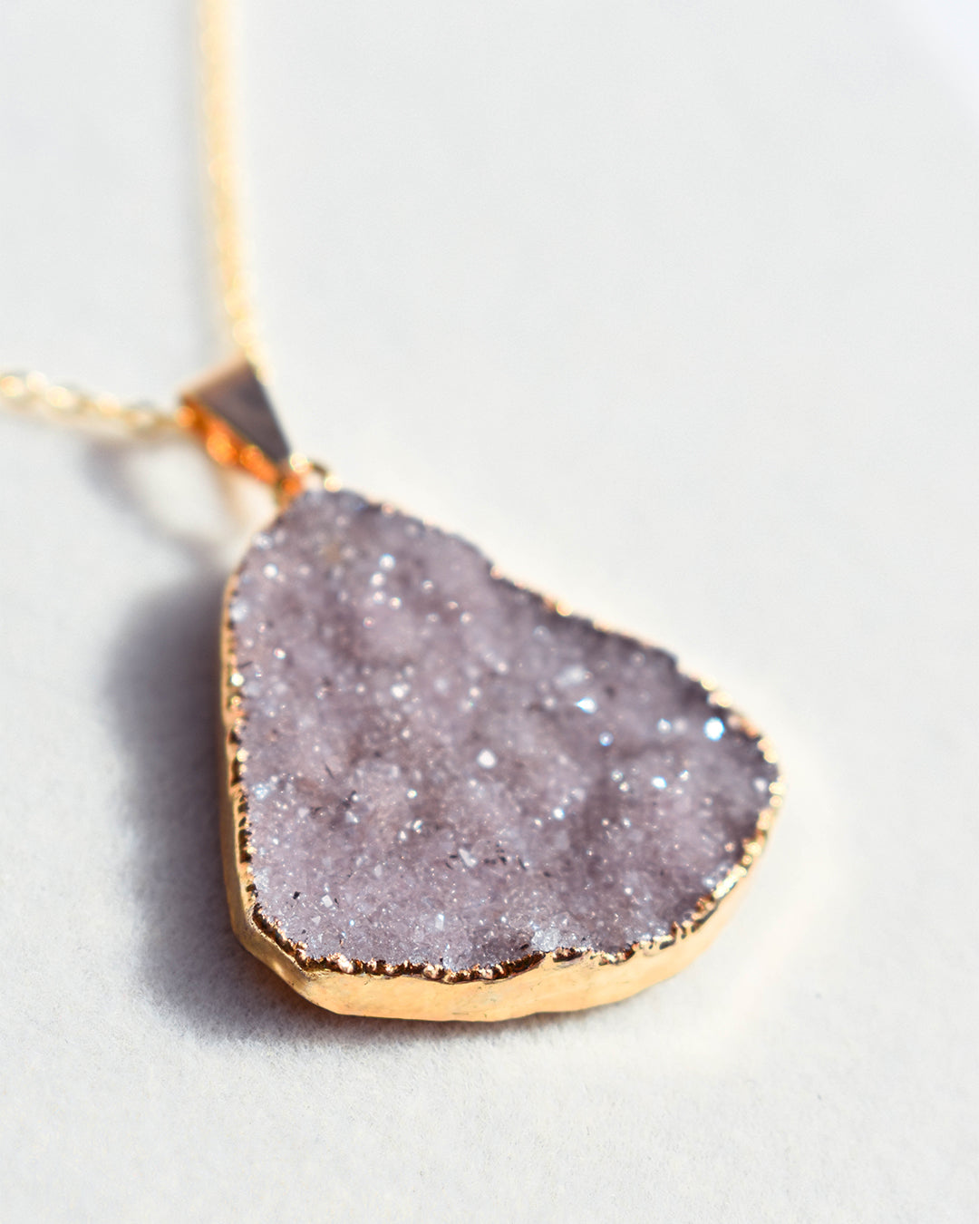 Gold plated chain with Agate crystal pendant